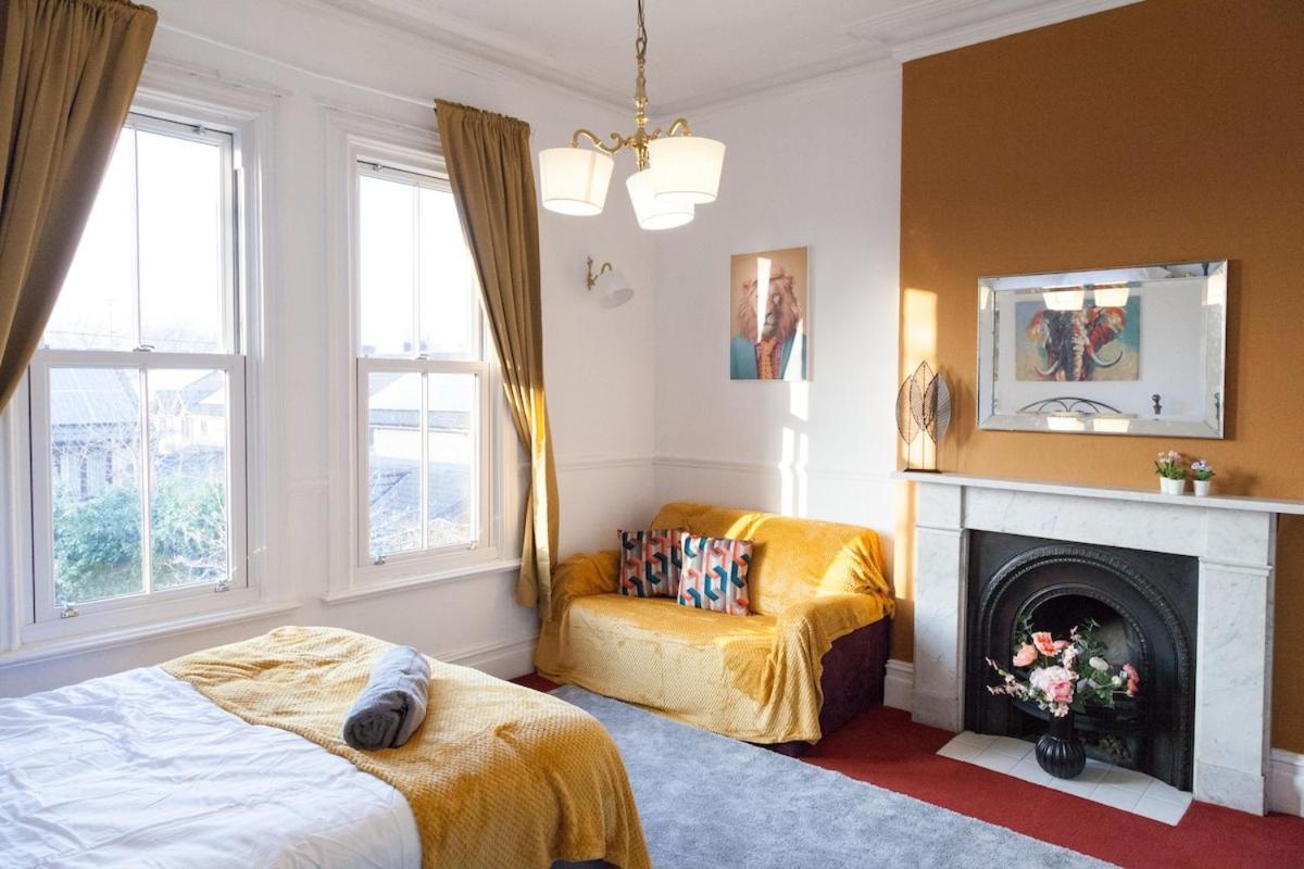 Victorian Elegance At Kingscliffe, Sleeps 17 Βίλα Μάντσεστερ Εξωτερικό φωτογραφία
