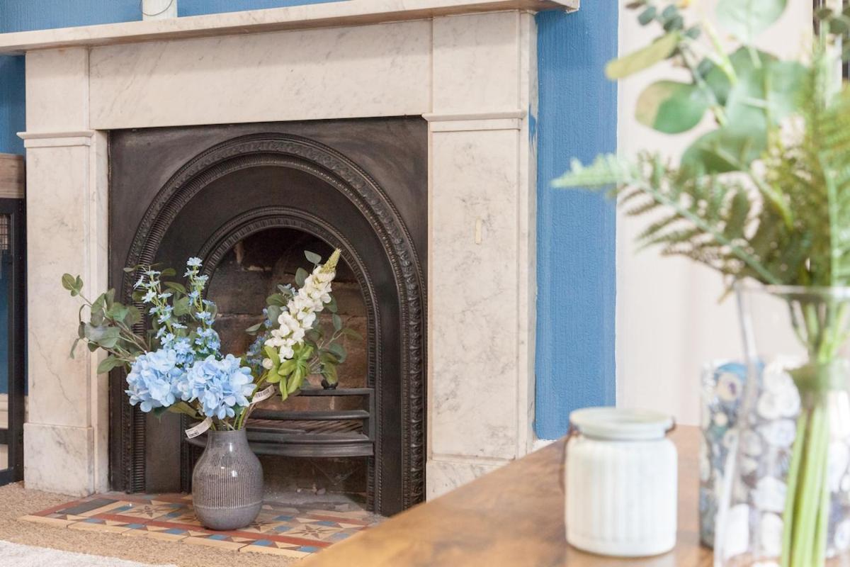 Victorian Elegance At Kingscliffe, Sleeps 17 Βίλα Μάντσεστερ Εξωτερικό φωτογραφία