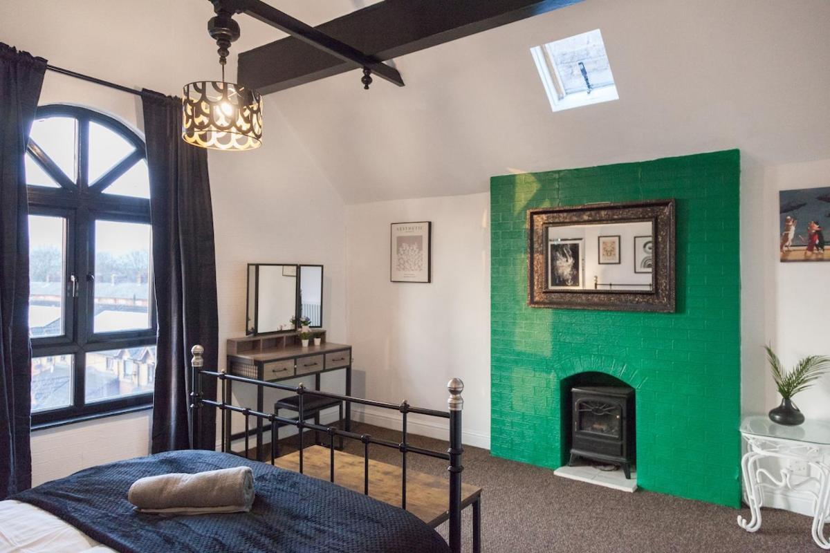Victorian Elegance At Kingscliffe, Sleeps 17 Βίλα Μάντσεστερ Εξωτερικό φωτογραφία